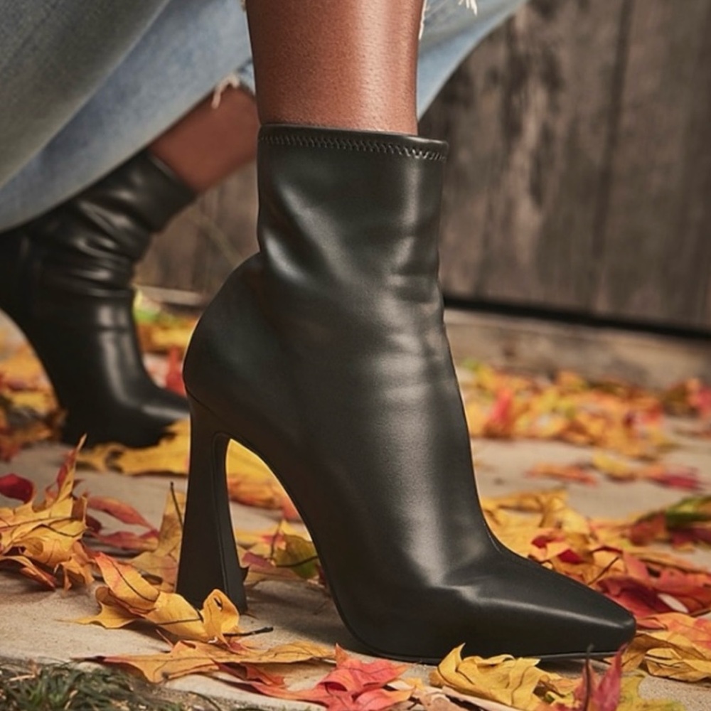 Jessica Simpson Black  Floyce‎ Bootie Size 8.5
